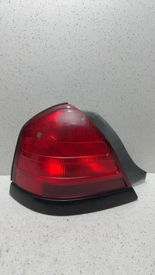 1998-2011 Ford FORD CROWN VICTORIA Left Headlamp Assembly - Изображение 1 из 4