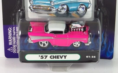 2001 lançamento 1957 Chevrolet 57 Bel Air Chevy rosa 01-25 carro fundido 1:64 - Imagem 1 de 4