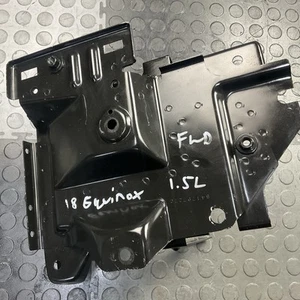 2018-2021 CHEVY EQUINOX FWD 1.5 L BATTERY HOLDER TRAY OEM - Picture 1 of 7