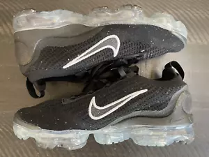 Nike Air Vapormax Flyknit Black Speckled White DC4112-002 WORN ONCE Women Sz 8.5 - Picture 1 of 8