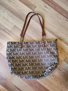 BORSA BORSA BORSA BORSA A MANO CATENA MICHAEL KORS EW IN BG/EB/MOCHA 38T2XJST7J AUTENTICA Usata - Foto 1 di 2
