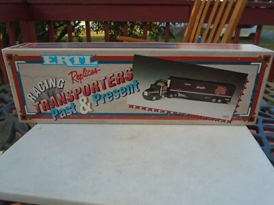 DE COLECCIÓN 1993 ERTL ROSA BLANCA Nº 3870 Kenny Wallace Dirt Devel Transporter Foto 1 de 4