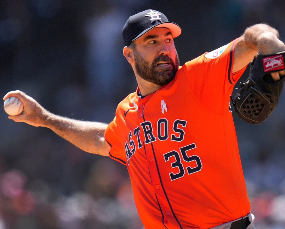 8x10 Photo JUSTIN VERLANDER Houston Astros ‘17 World Series Champion ‘22 MVP CY - Image 1 of 1