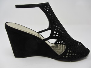 material girl wedge sandals