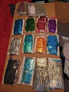 Menge 12 Erstellen Sie Ihre eigene Party verschiedene Farben Folienvorhänge - Bild 1 von 12