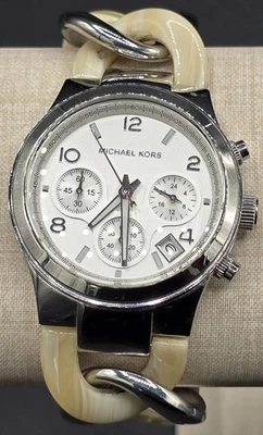 Michael Kors Ladies Runway Watch MK 4263 Chronograph Silver Chain Link Band Runs - Image 1 of 4