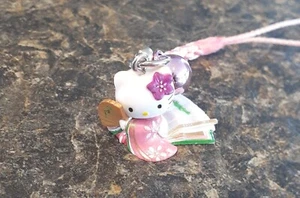 SANGLE BRELOQUE TÉLÉPHONE HELLO KITTY KIMONO 2005 - Photo 1 sur 6