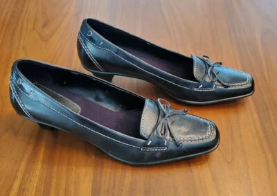 Naturalizer Blake Black Leather Low Heeled Loafers Size 7N - Image 1 of 3