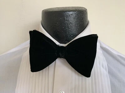 NEW BLACK VELVET BOWTIE - men's large clip on 70's style  - Image 1 of 4