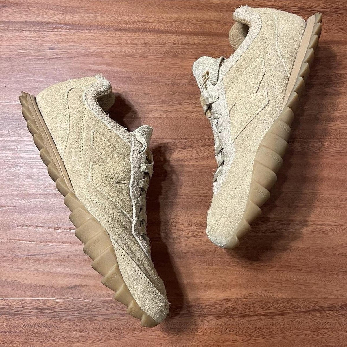 New Balance AURALEE x RC30 Tan for Sale | Authenticity New Balance AURALEE x RC30 Tan for Sale | Authenticity