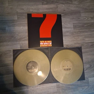 Faith No More Who Cares Alot Greatest Hits Vinyl Record LP Gold NM/NM Foto 1 de 4