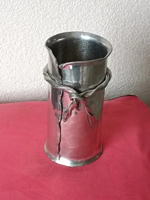 vase art déco étain Martelé Et Torsadé Fait Main Signé Jean Goardere MOF - Photo 1/4