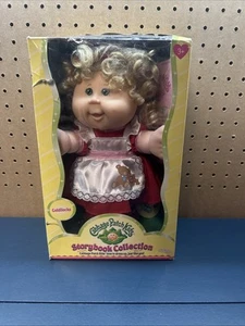 Rare 2010 Cabbage Patch Kids Storybook Collection Goldilocks Sealed - Bild 1 von 15