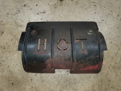 Оригинальный щиток глушителя John Deere STX38 Yellow Deck M77383 M111908 Kohler 12,5 л.с. - Изображение 1 из 3