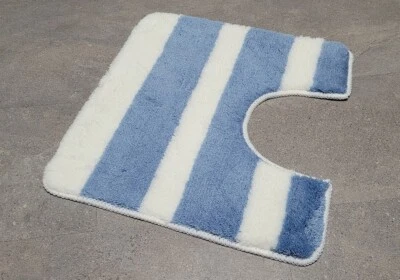 Bella Azur Blau/ Weiss WC-Vorleger mit Ausschnitt 55x50cm. Florhöhe: 20mm - Bild 1 von 4