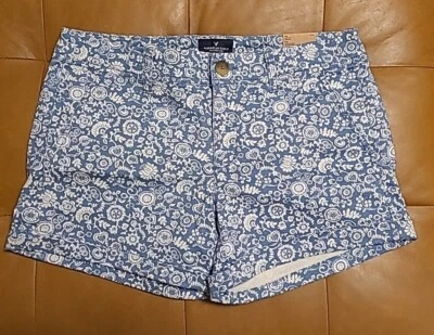AMERICAN EAGLE MIDI Low Rise Stretch Blue Paisley Shorts Women's Sz 8 Org $39.95 - Image 1 of 4