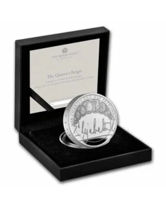 2022 GB £5 Silver Proof The Queen's Reign Charity (Box/COA) - Picture 1 of 2
