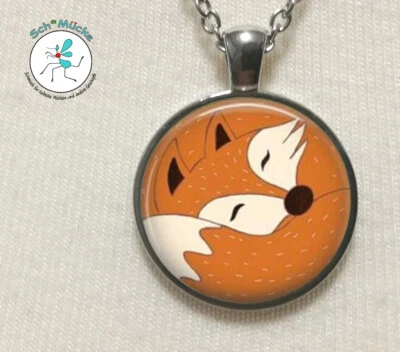 Halskette Anhänger Fuchs Fähe Anime Schlaf Amulett Glücksbringer Geschenkidee - Bild 1 von 2