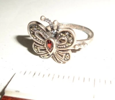 HERMOSO ANILLO MARIPOSA TALLA 7,5 DETALLE PIEDRA RUBÍ 925 PLATA ESTERLINA Foto 1 de 3