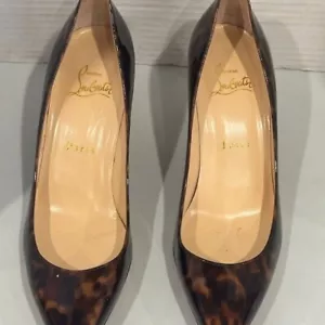 Christian Louboutin vernice tartaruga 70 mm punta a pompa misura 37,5/7,5 - Foto 1 di 16
