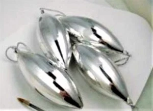 SILVER 60'S OVAL TEARDROP ORNAMENTS FOR ALUMINUM CHRISTMAS TREE - Picture 1 of 1