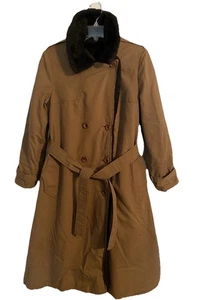 ⭐️Women's Coat ⭐️ - Picture 1 of 9