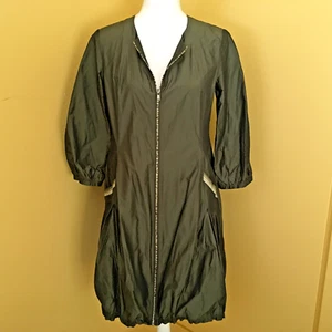 Vestido Indies Verde Oliva Cremallera Frontal y Con Cordones Traseros - Talla 38 (US 4) - Imagen 1 de 10