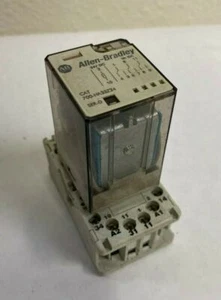 Allen Bradley 700-HA33Z24 Series D Cube Relay And 700-HN101 Series D Relay Base - Picture 1 of 3