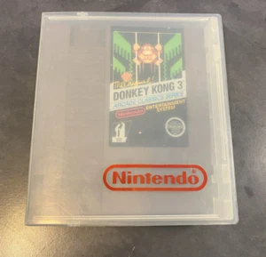 Donkey Kong 3 Arcade Classics (Nintendo, 1986) NES Authentic 5-Screw - Picture 1 of 3
