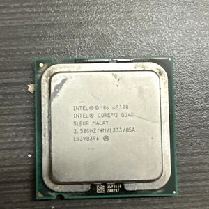 Intel SLB5W Core 2 Quad Q8300 2.50GHz/4M/1333/05A Socket 775 CPU Processor - Picture 1 of 2