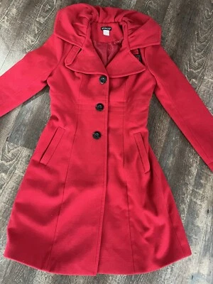 VESTIDO FEMININO COMPRIMENTO TOTAL, GOLA VIRADA, TAMANHO P, ROUPA DE FÉRIAS AGRADÁVEL - Imagem 1 de 4