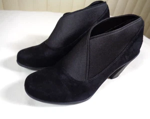 Clarks ~ Adya Luna  pumps women's Size 7M Block Heel Black Suede  Elastic Cuff - Picture 1 of 20