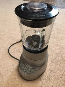 Cuisinart 600W SmartPower Deluxe Die-Cast Blender 48 oz Jar SPB-600 - Picture 1 of 9