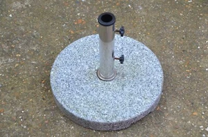 Granite Parasol Round Base 25kg Ø 45cm Garden Umbrella Stand 35mm 38mm 48mm USED - Picture 1 of 7
