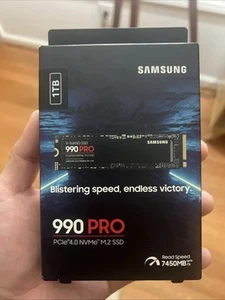 Samsung 990 Pro 1TB M.2 NVMe Internal SSD Black (MZ-V9P1T0B/AM) - Photo 1/2