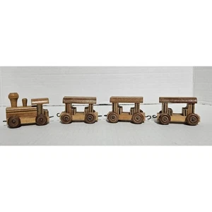 Vintage Holzspielzeug Eisenbahn Set - Motor & vier Autos - Bild 1 von 4