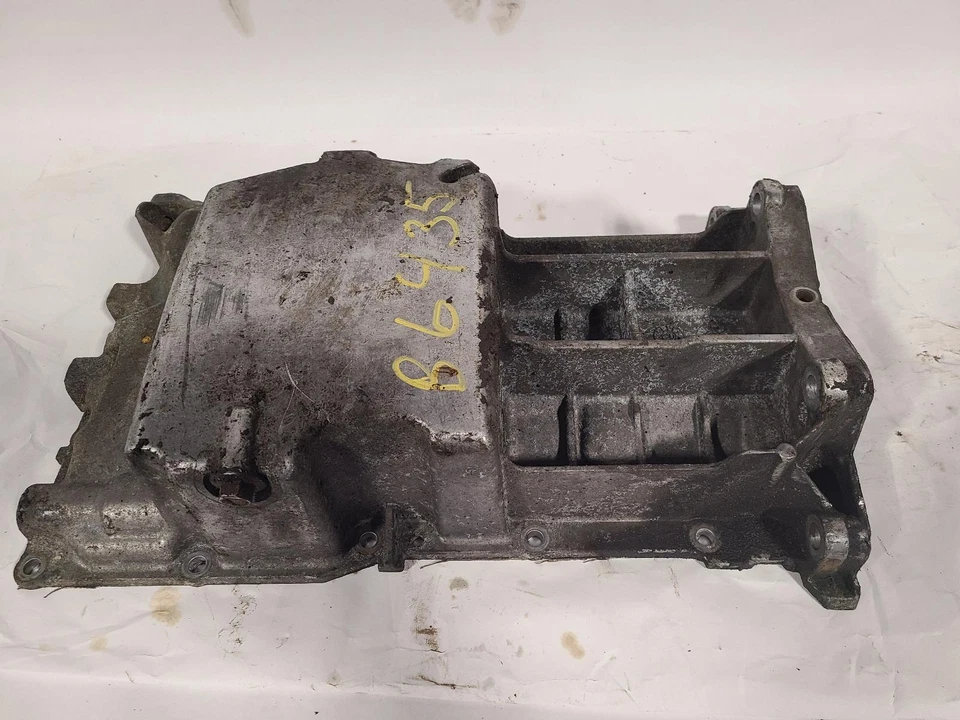 Used Engine Oil Pan fits: 2007 Pontiac G5 2.4L VIN R 8th digit opt LUK Hybrid Gr Foto 1 de 4