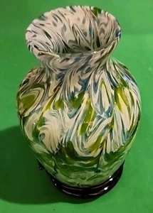 BEAUTIFUL Iridescent Bogencid Studios Green Swirl art vase 8" by 4" - Picture 1 of 11