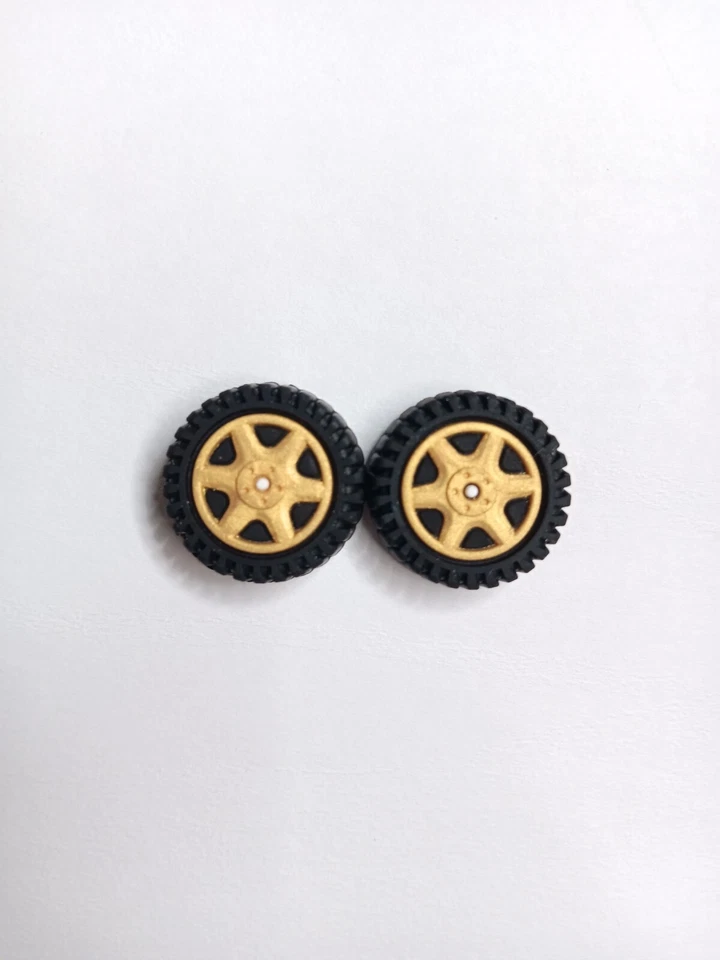 Tapas para pulgar con llantas doradas para Ps5/Xbox Foto 1 de 1