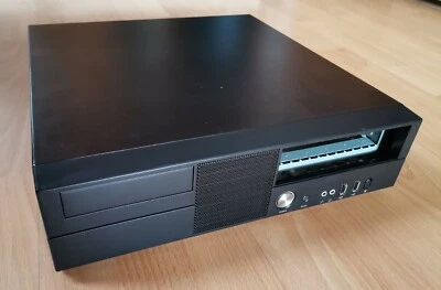 Desktop HEC  Micro ATX Media Center/HTPC Case 7K09 , 300W HEC-300FB-2RK   - Bild 1 von 4