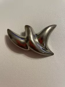 VINTAGE MEXICO PUFFED STERLING SILVER 925 .6 Oz BROOCH PIN SCULPTURAL SIGNED - Picture 1 of 3