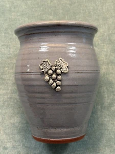 Oregon Stoneware Studio Art Pottery Handmade Vase - Gray, Grey 5" w/ Grapes NEW - Picture 1 of 6