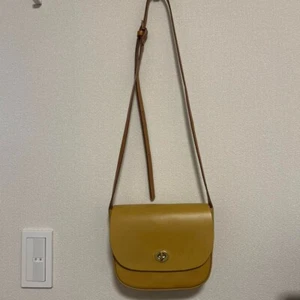 Mimi Berry Francis Schultertasche Umhängetasche Handtasche Leder in gelb gebraucht neuwertig - Bild 1 von 7