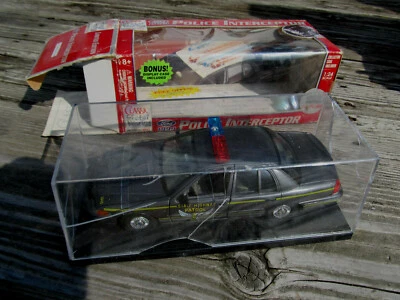 Classic Metal Works 1:24 1999 Ford Police Interceptor Ohio State Highway Patrol - Image 1 of 4