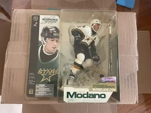 McFarlane Series 3 NHL Mike Modano Dallas Stars White Jersey Sports Figure - Picture 1 of 10