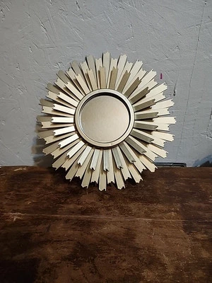 Espelho de parede Sunburst cor dourada decoração para casa 10""  - Imagem 1 de 4