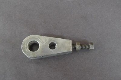 YAMAHA XS400 RD400 RD350 RD250 RT3 RT2 RT1 EJE RUEDA TRASERA CADENA AJUSTADOR TIRADOR Foto 1 de 4