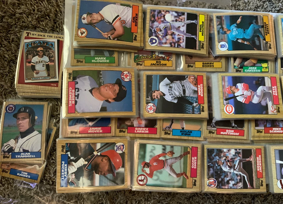 1987 Topps Baseball huge lot (325+) RCs HOF - Image 1 of 4