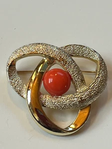 Vintage Sarah Cov Marked Goldtone Atomic Symbol w Orange Plastic Cab in Center - Picture 1 of 8