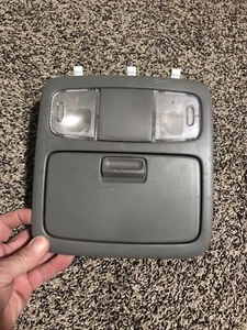 TOYOTA 4RUNNER 03-09 OVERHEAD CONSOLE DOME LIGHT GREY OEM - Picture 1 of 4